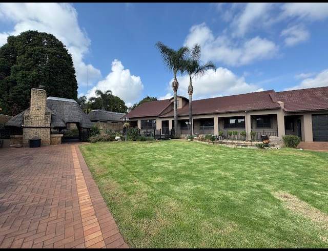 7 BEDROOM HOUSE FOR SALE IN GLEN MARAIS